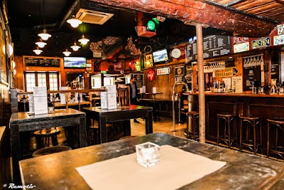 Wayne's Bar