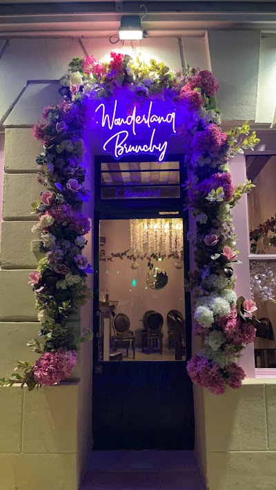 Wonderland brunchy Notre Dame/ Restaurant Brunch
