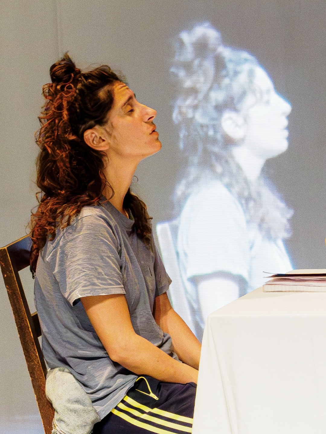 Spectacle Certains pleurent leurs morts