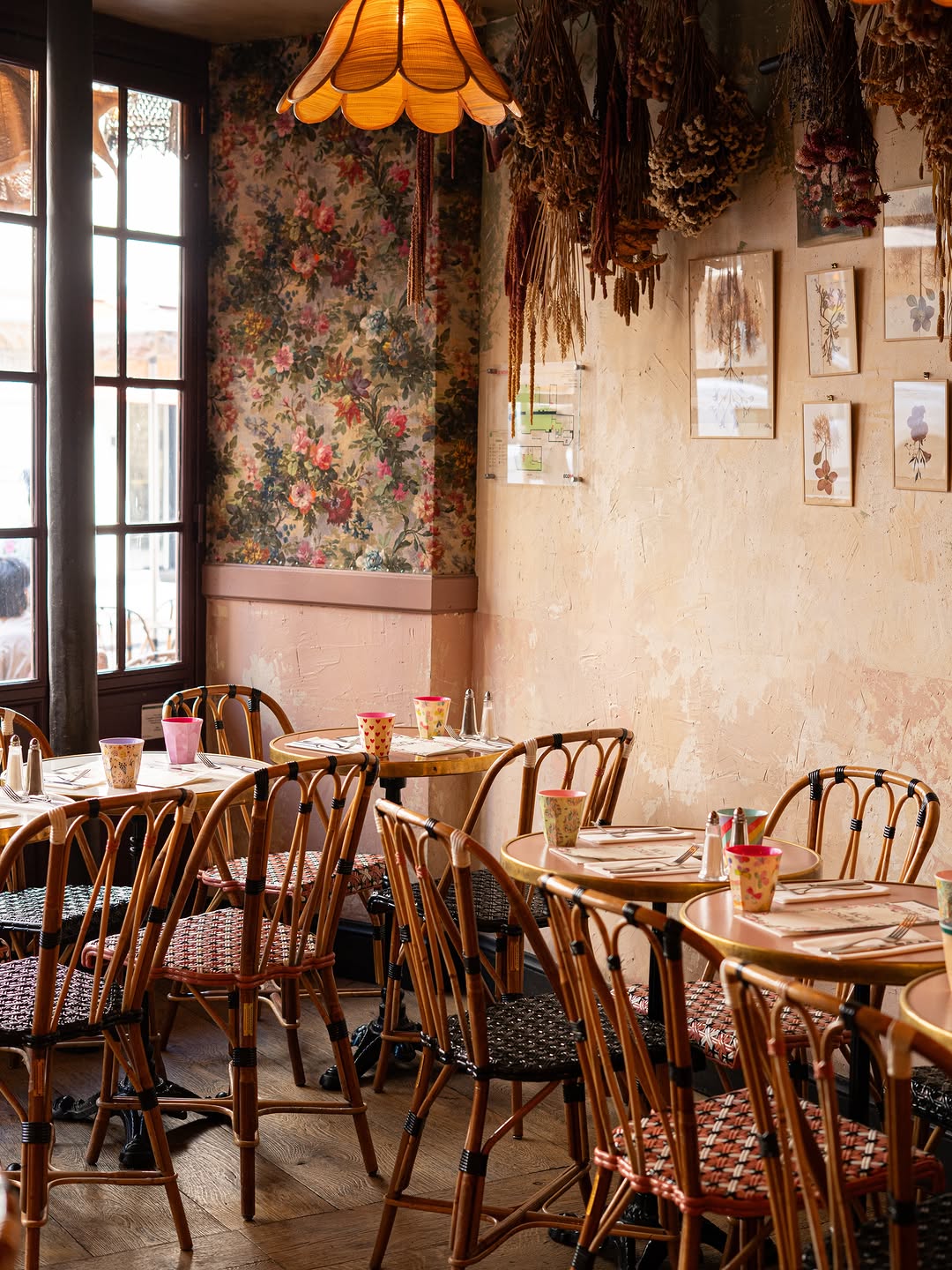 September reset at Mon Crème