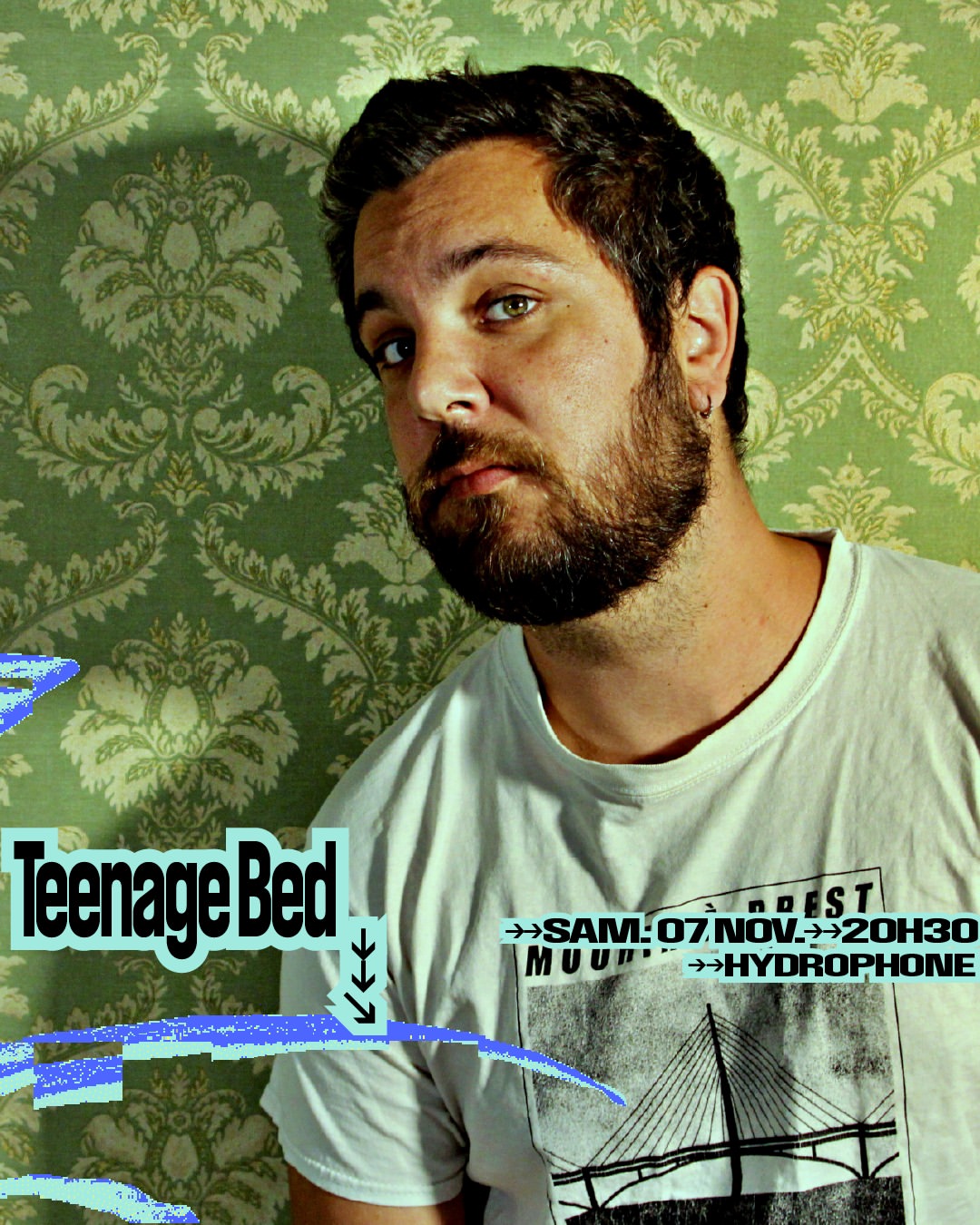 Concert Teenage Bed