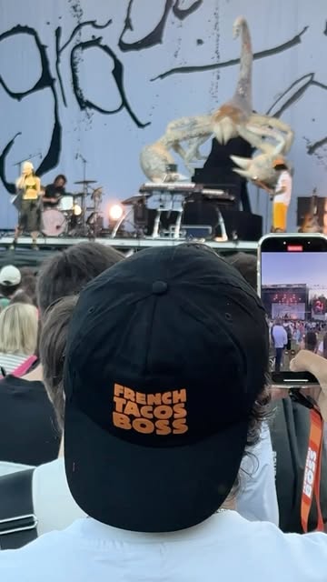 La définition du bonheur c’est : un Otacos, tes potes et ton festival préféré !