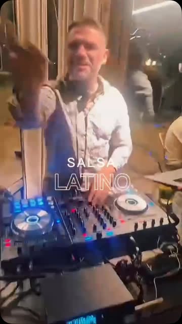 Tous les vendredis, c’est soirée Salsa au Palais 🍹 🏖